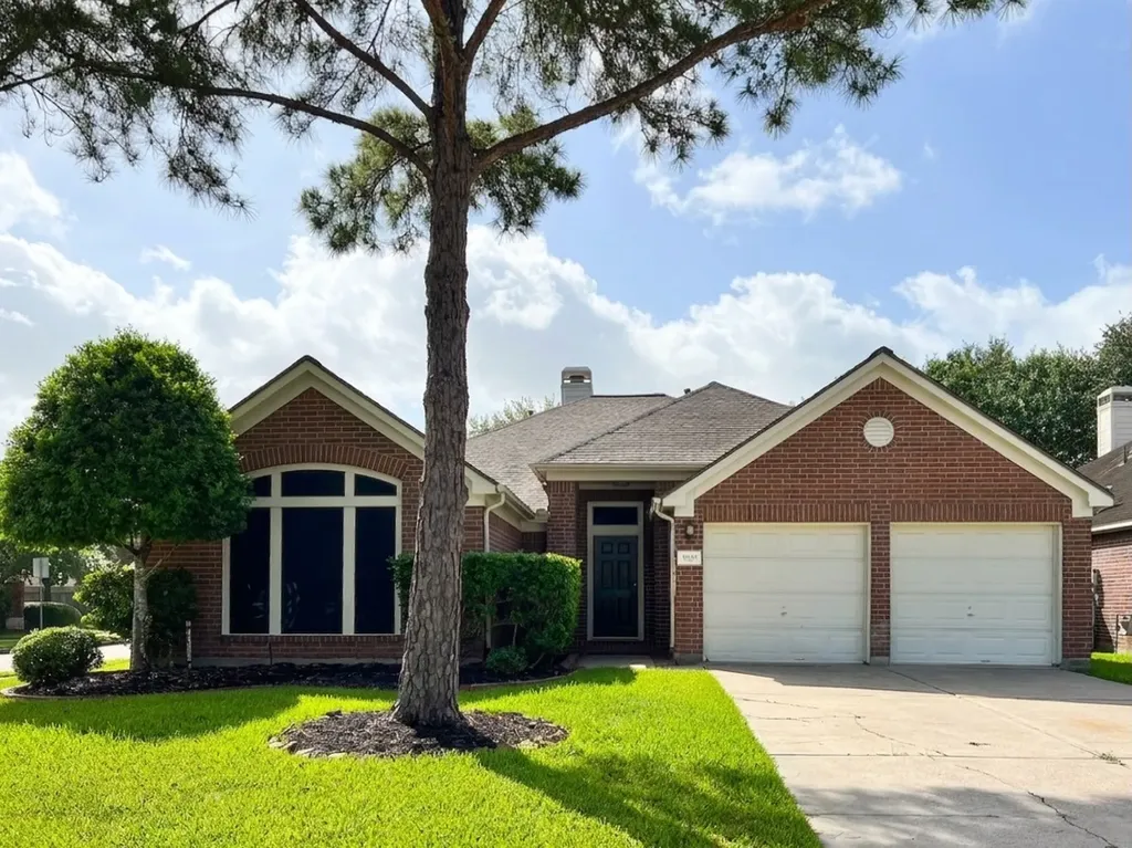 3207 Ivy Bend Drive Pearland TX 77584