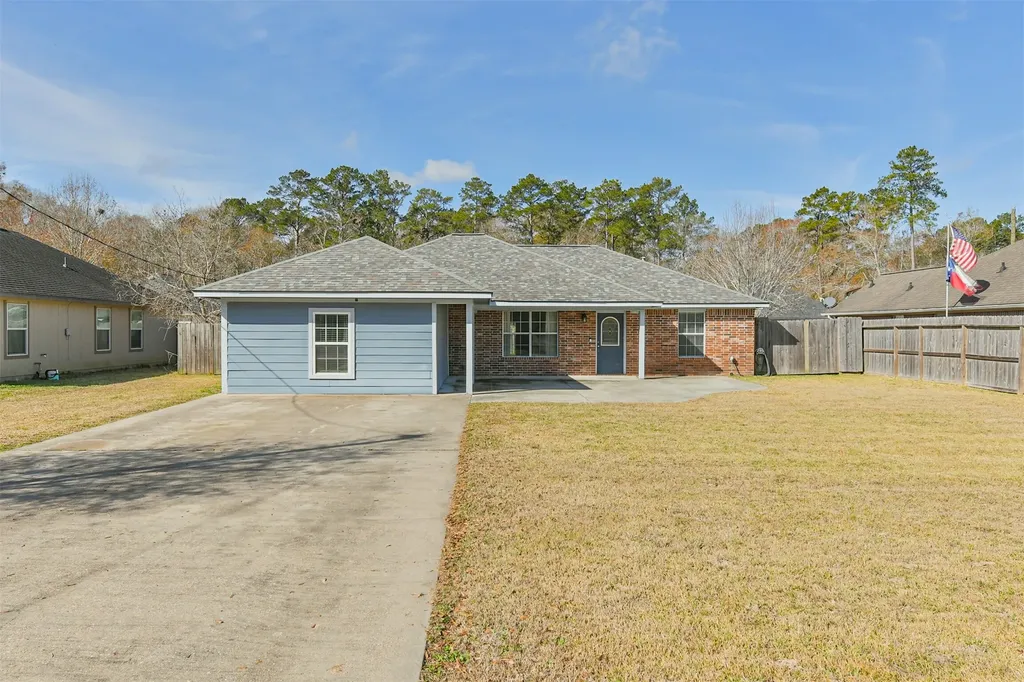 1106 Jefferson Avenue Cleveland TX 77327