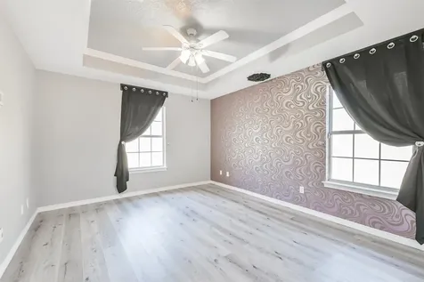 1106 Jefferson Avenue Cleveland TX 77327