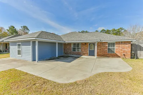 1106 Jefferson Avenue Cleveland TX 77327