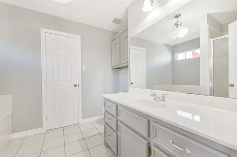 1106 Jefferson Avenue Cleveland TX 77327