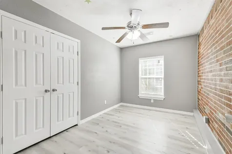 1106 Jefferson Avenue Cleveland TX 77327
