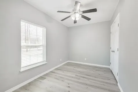 1106 Jefferson Avenue Cleveland TX 77327
