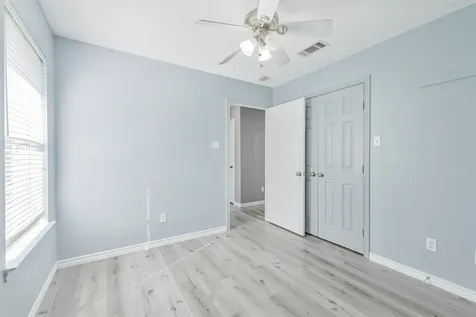 1106 Jefferson Avenue Cleveland TX 77327