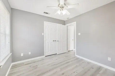 1106 Jefferson Avenue Cleveland TX 77327
