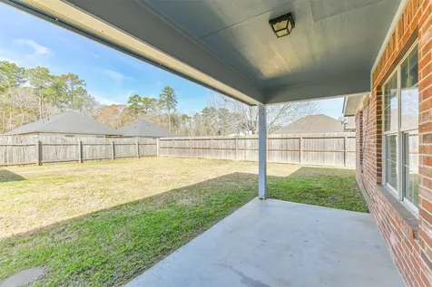 1106 Jefferson Avenue Cleveland TX 77327