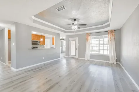 1106 Jefferson Avenue Cleveland TX 77327