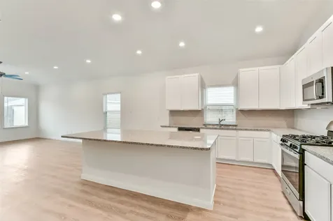 3914 Sugardale Street Baytown TX 77521