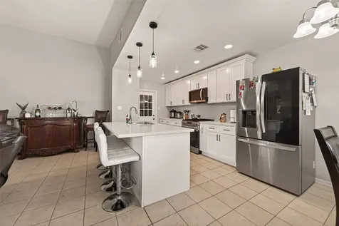 635 Coolwood Drive Houston TX 77013