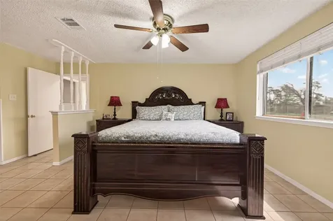 635 Coolwood Drive Houston TX 77013