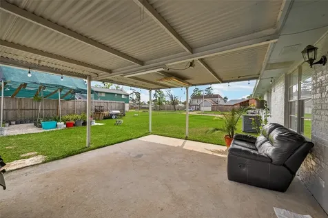 635 Coolwood Drive Houston TX 77013
