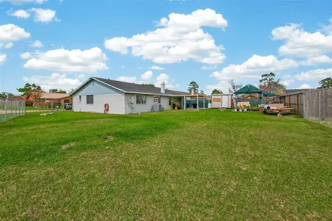 635 Coolwood Drive Houston TX 77013