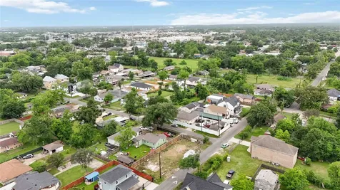 230 Wallace Street Houston TX 77022