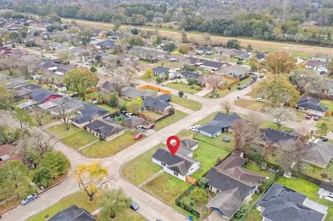 2203 Drayton Lane Houston TX 77088