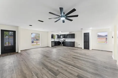 2203 Drayton Lane Houston TX 77088