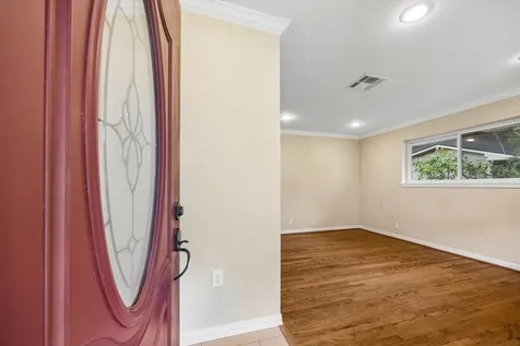 1607 Willowby Drive Houston TX 77008