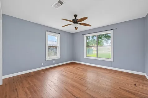 217 N Holly Avenue Cleveland TX 77327