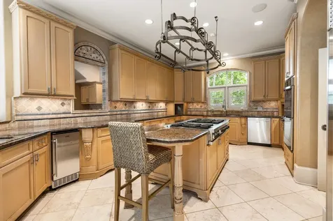 835 Echo Lane Hedwig Village TX 77024