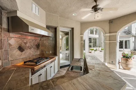835 Echo Lane Hedwig Village TX 77024