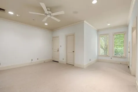 835 Echo Lane Hedwig Village TX 77024