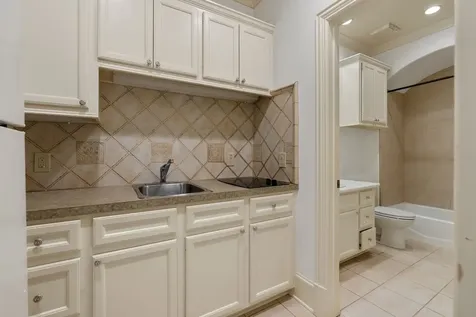 835 Echo Lane Hedwig Village TX 77024
