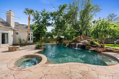 835 Echo Lane Hedwig Village TX 77024