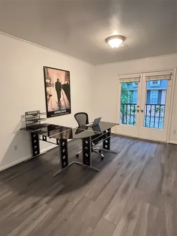 10 S Briar Hollow Lane 55 Houston TX 77027