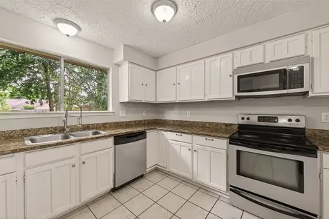 15839 Thistledew Drive Houston TX 77082