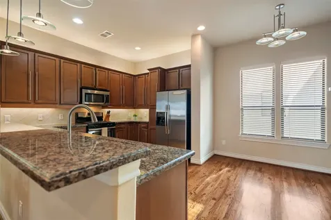 1728 Dart Street Houston TX 77007