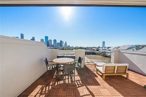 1728 Dart Street Houston TX 77007