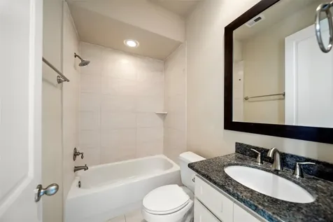 1728 Dart Street Houston TX 77007