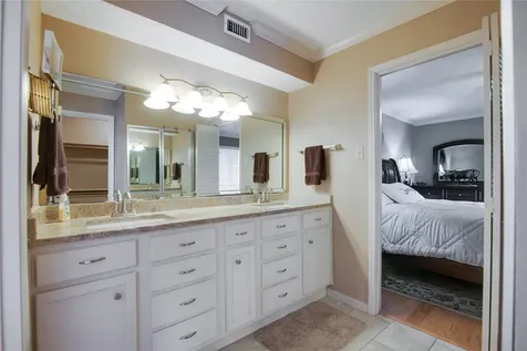 3600 West South Alvin TX 77511