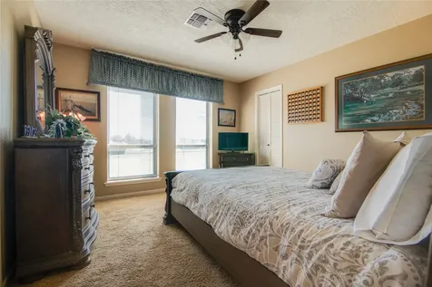 3600 West South Alvin TX 77511