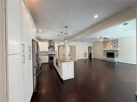 1103 Fleetwood Place Drive Houston TX 77079