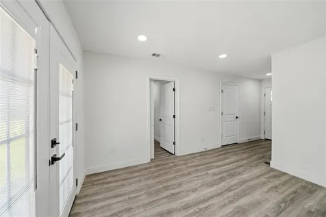 10406 Broadstairs Street Houston TX 77013