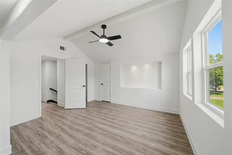 10406 Broadstairs Street Houston TX 77013