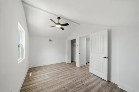 10406 Broadstairs Street Houston TX 77013
