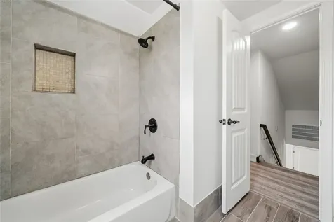 10406 Broadstairs Street Houston TX 77013