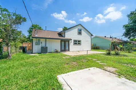 10406 Broadstairs Street Houston TX 77013