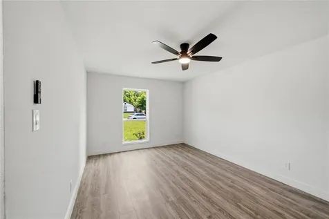 10406 Broadstairs Street Houston TX 77013