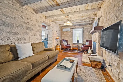 3499 W Us Highway 290 Fredericksburg TX 78624