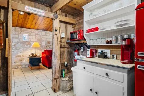 3499 W Us Highway 290 Fredericksburg TX 78624