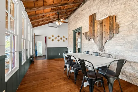 3499 W Us Highway 290 Fredericksburg TX 78624