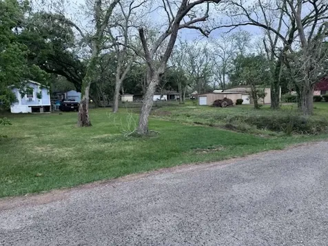 802 Foy Street Sweeny TX 77480