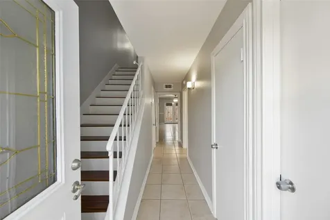 5204 Arboles Drive L Houston TX 77035