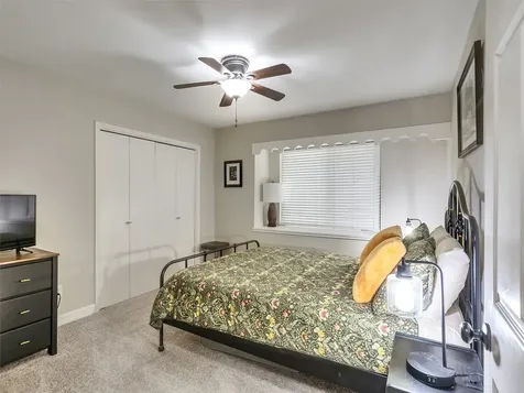 2811 Quincannon Lane Houston TX 77043