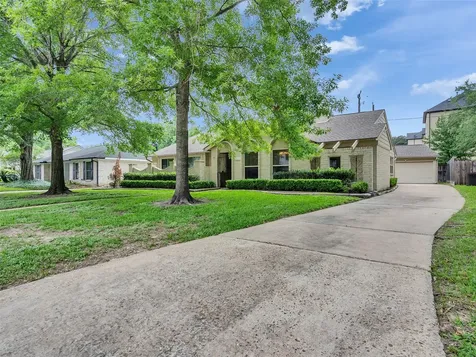 2811 Quincannon Lane Houston TX 77043