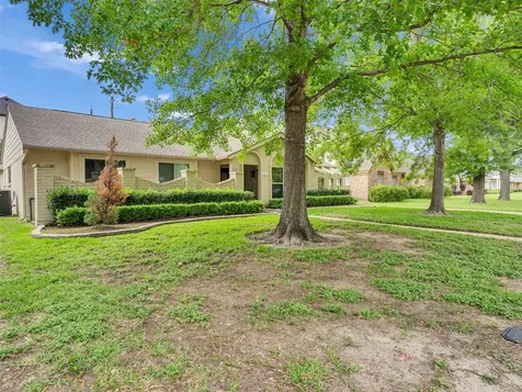 2811 Quincannon Lane Houston TX 77043