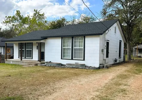 128 Harris Street Bellville TX 77418