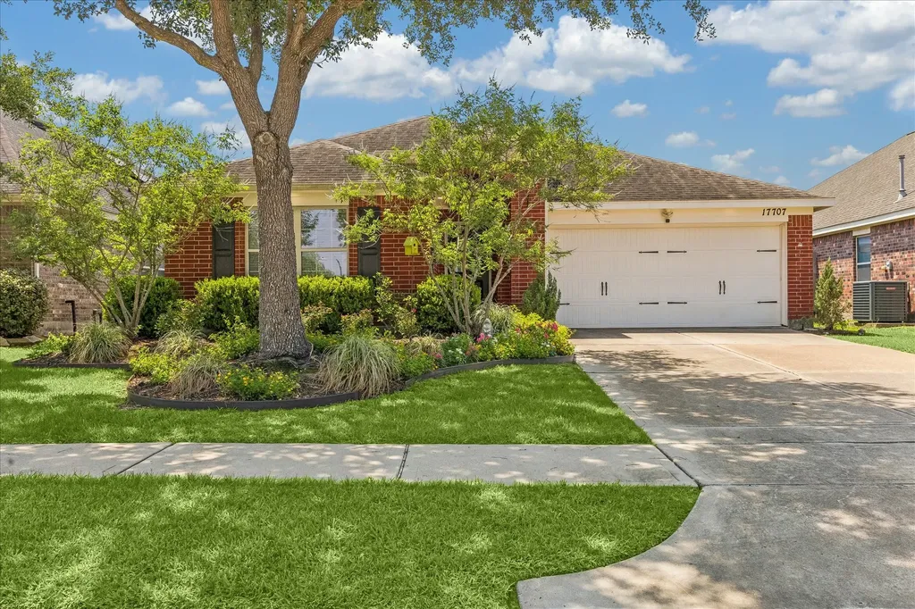 17707 Landing Pines Trail Houston TX 77084